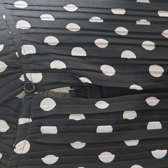 Lulus Dress Pleated Polka Dot Medium Black White Old Money - Picture 5 of 14